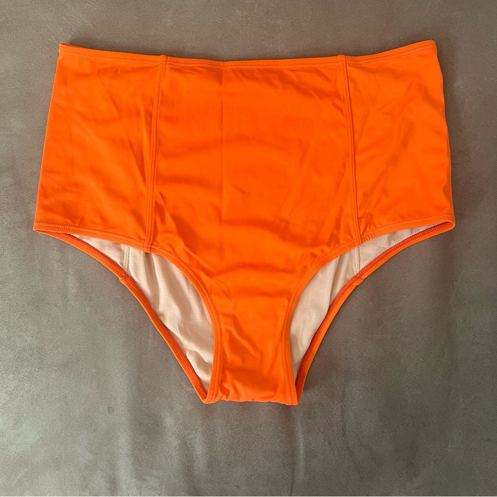 NWT Kortni Jeane Swim Bottoms
